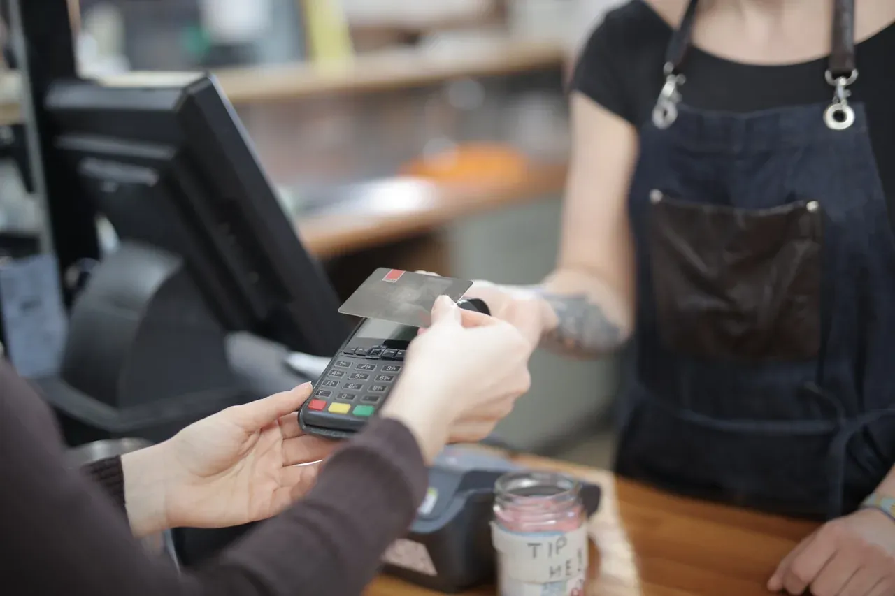 7 reasons that will make you switch from a cash register to a POS
